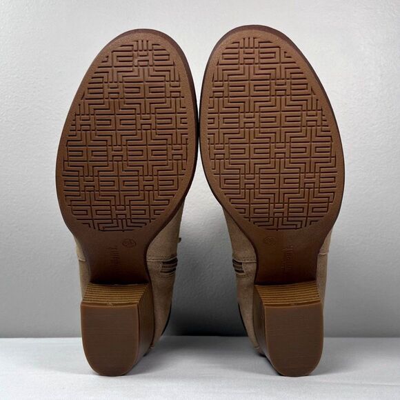 White Mountain Suede Leather Ankle Booties Women's Size 8.5 - Picture 7 of 9